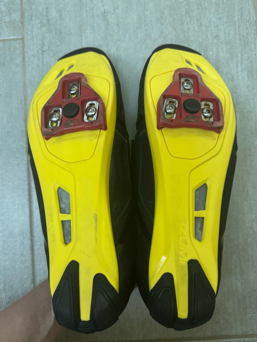 Pearl Izumi Soul Legend Cycling Shoe - Black and Gray - Picture 3 of 4